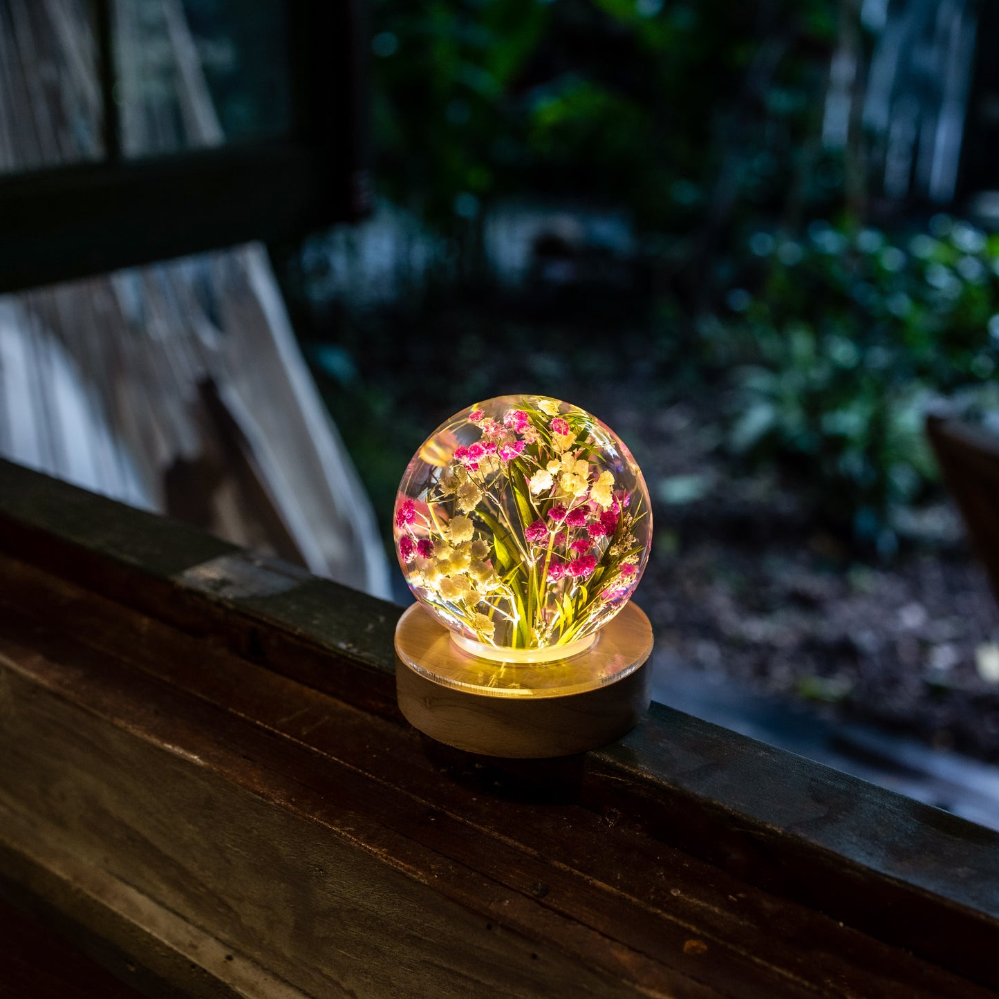 Baby’s Breath Flowers Epoxy Lamp