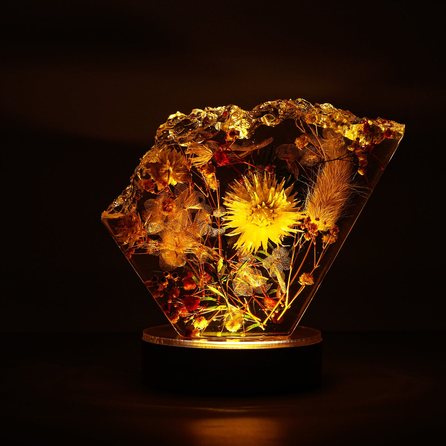 Flowers Epoxy Lamp