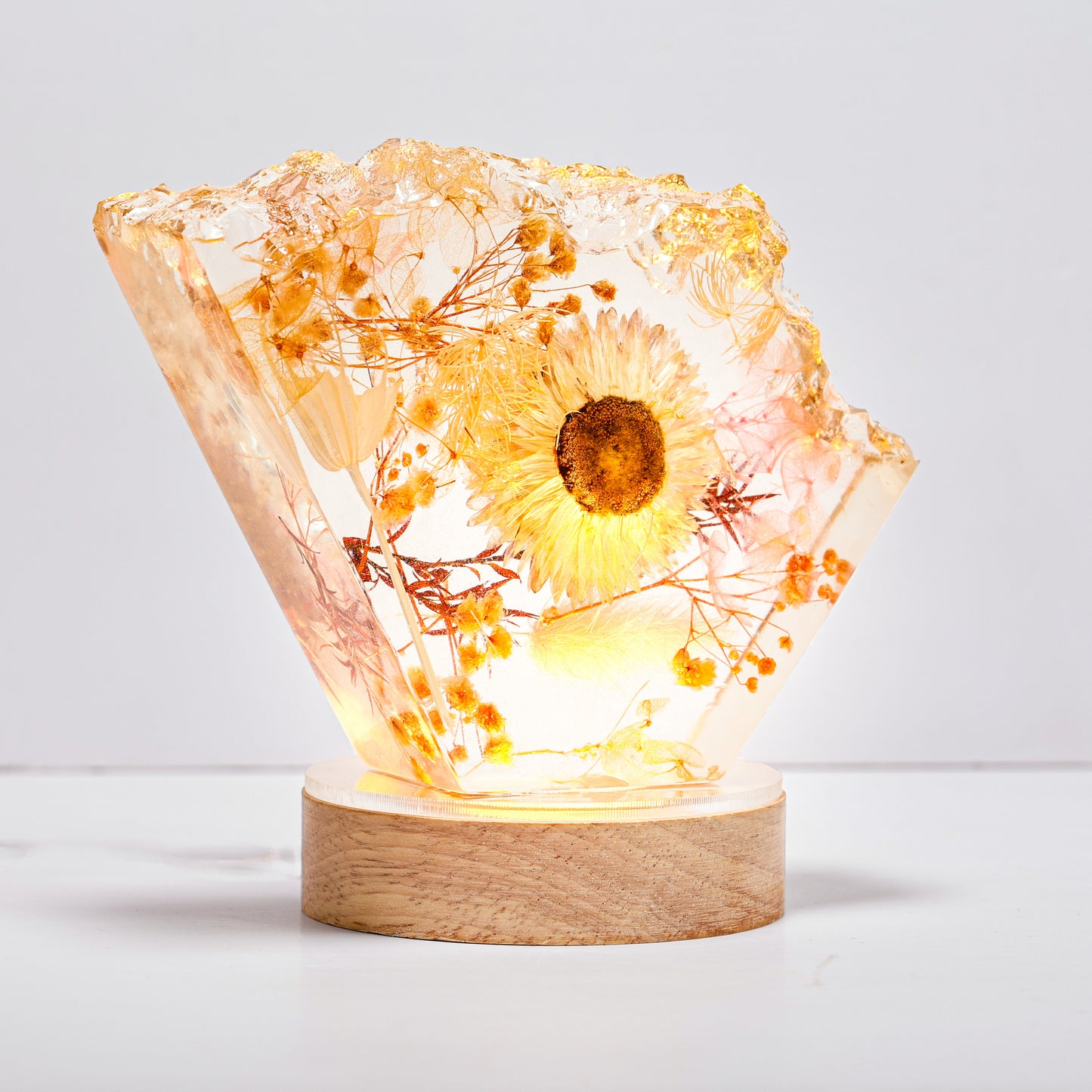 Flowers Epoxy Lamp