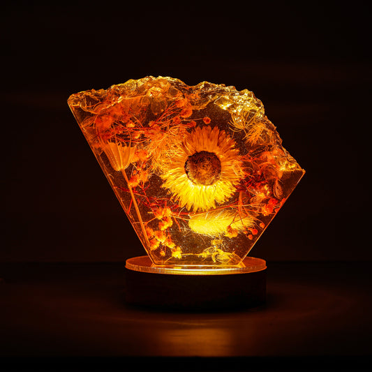 Flowers Epoxy Lamp