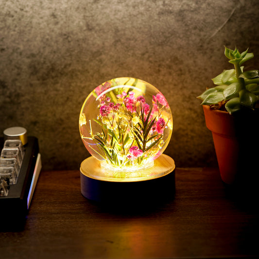 Baby’s Breath Flowers Epoxy Lamp